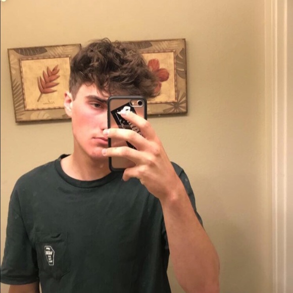 Meet your Posher, Dillon - Picture 2 of 2